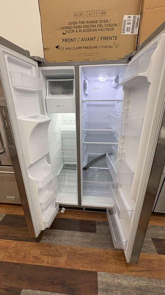 Reliable Used Frigidaire FRSS2623ASJ Side-by-Side Fridge - Image 3