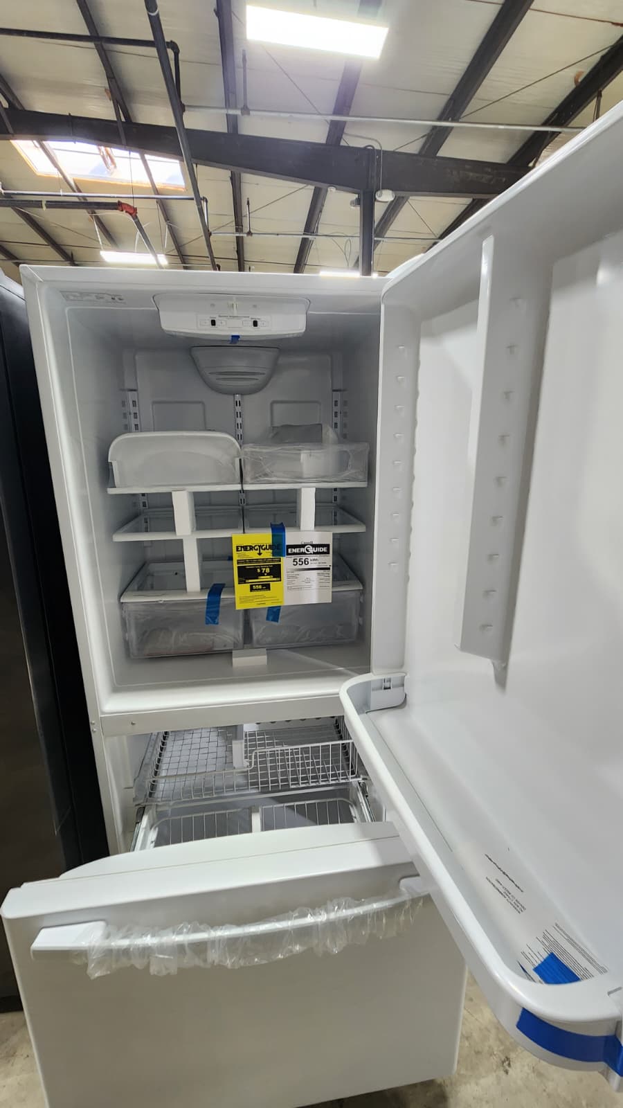 Whirlpool ABB2224BRW Classic Efficient Bottom Freezer Fridge- White - Image 3